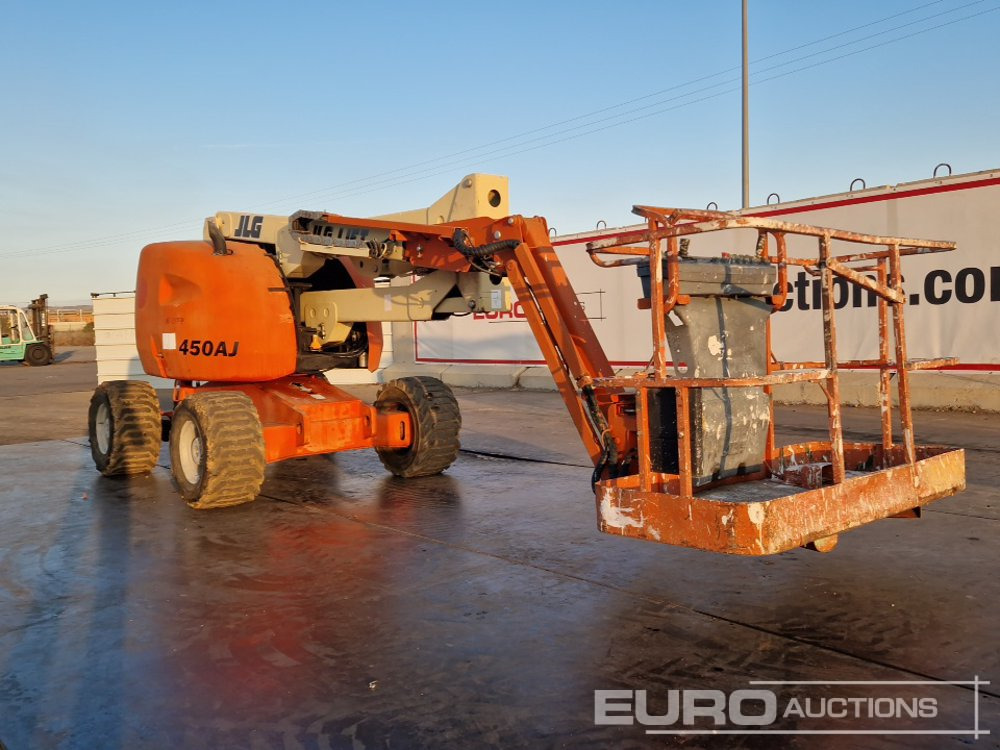 JLG 4x4 Articulating Boom Lift, 15.7 Working Height, 230kg Platform Capacity - Pracovní plošina: obrázek 3 JLG 4x4 Articulating Boom Lift, 15.7 Working Height, 230kg Platform Capacity - Pracovní plošina: obrázek 3