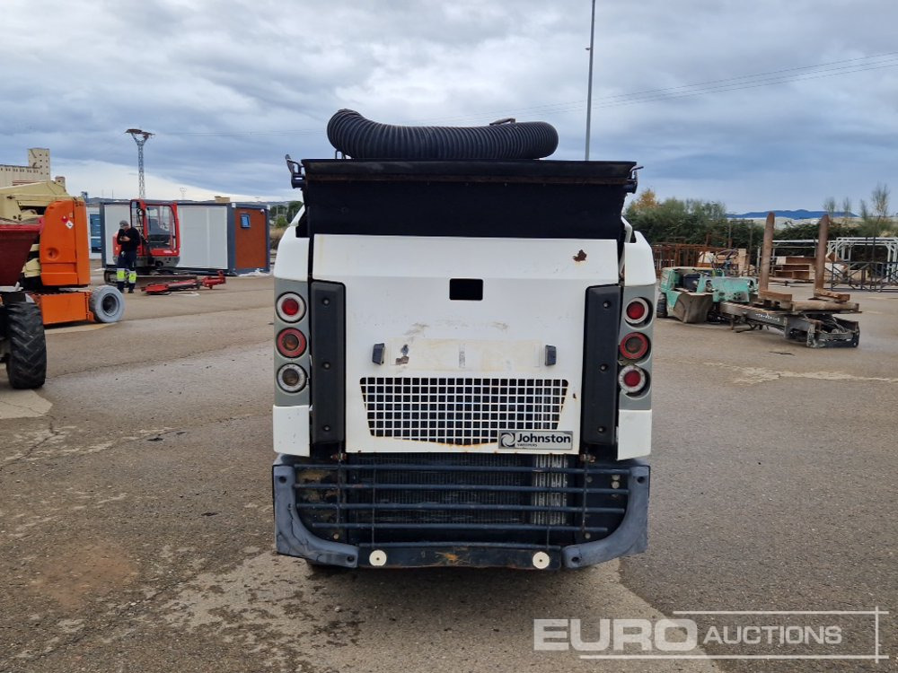 Johnston 142A 101T - Zametací vůz: obrázek 4 Johnston 142A 101T - Zametací vůz: obrázek 4