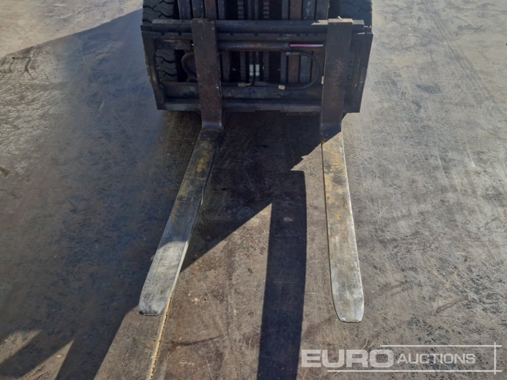 Vysokozdvižný vozík Nissan 25: obrázek 17 Vysokozdvižný vozík Nissan 25: obrázek 17