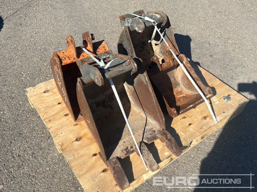 Pallet of Digging Bucket (2 of), Cleaning Bucket (2 of) to Suit 2-4 Ton Excavator - Lžíce: obrázek 3 Pallet of Digging Bucket (2 of), Cleaning Bucket (2 of) to Suit 2-4 Ton Excavator - Lžíce: obrázek 3