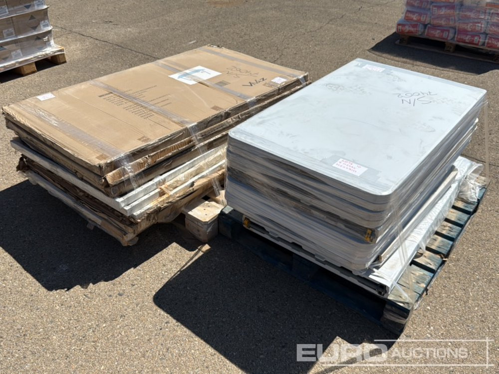 Pallet of Tables (14 of) - Nástroj/ Vybavení: obrázek 4 Pallet of Tables (14 of) - Nástroj/ Vybavení: obrázek 4