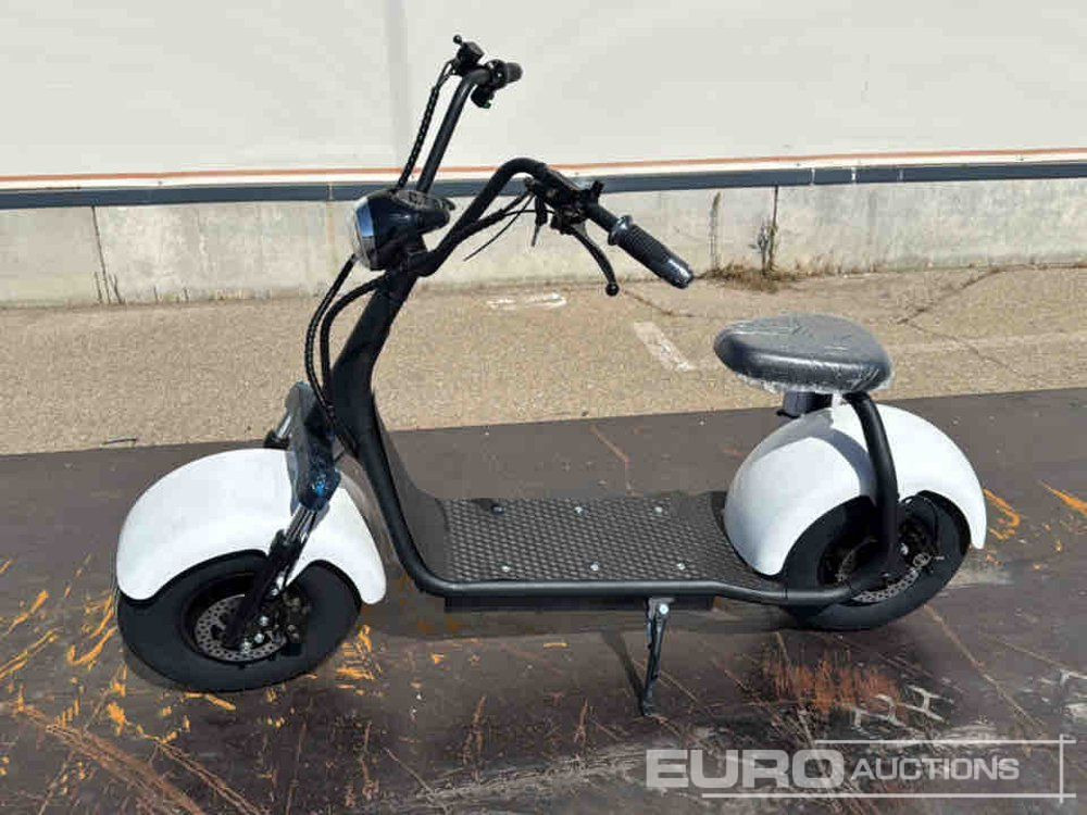 Unused City coco Electric Scooter Max Speed 40km/h, Autonomy 45km / Scooter Eléctrico - Motocykl: obrázek 2 Unused City coco Electric Scooter Max Speed 40km/h, Autonomy 45km / Scooter Eléctrico - Motocykl: obrázek 2
