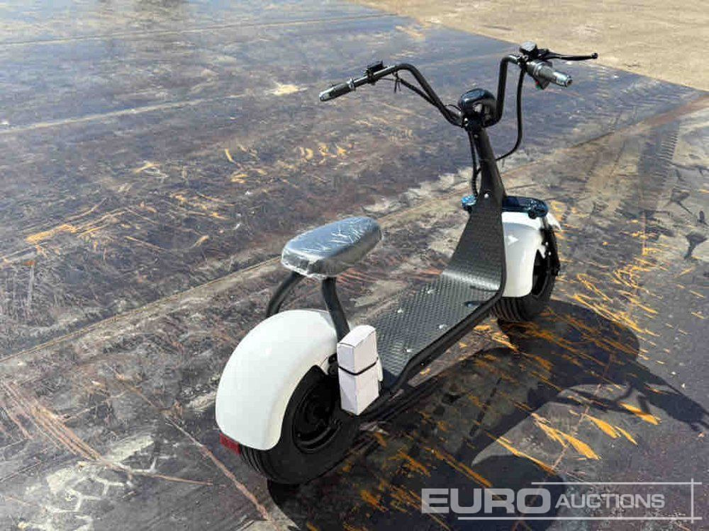 Unused City coco Electric Scooter Max Speed 40km/h, Autonomy 45km / Scooter Eléctrico - Motocykl: obrázek 5 Unused City coco Electric Scooter Max Speed 40km/h, Autonomy 45km / Scooter Eléctrico - Motocykl: obrázek 5