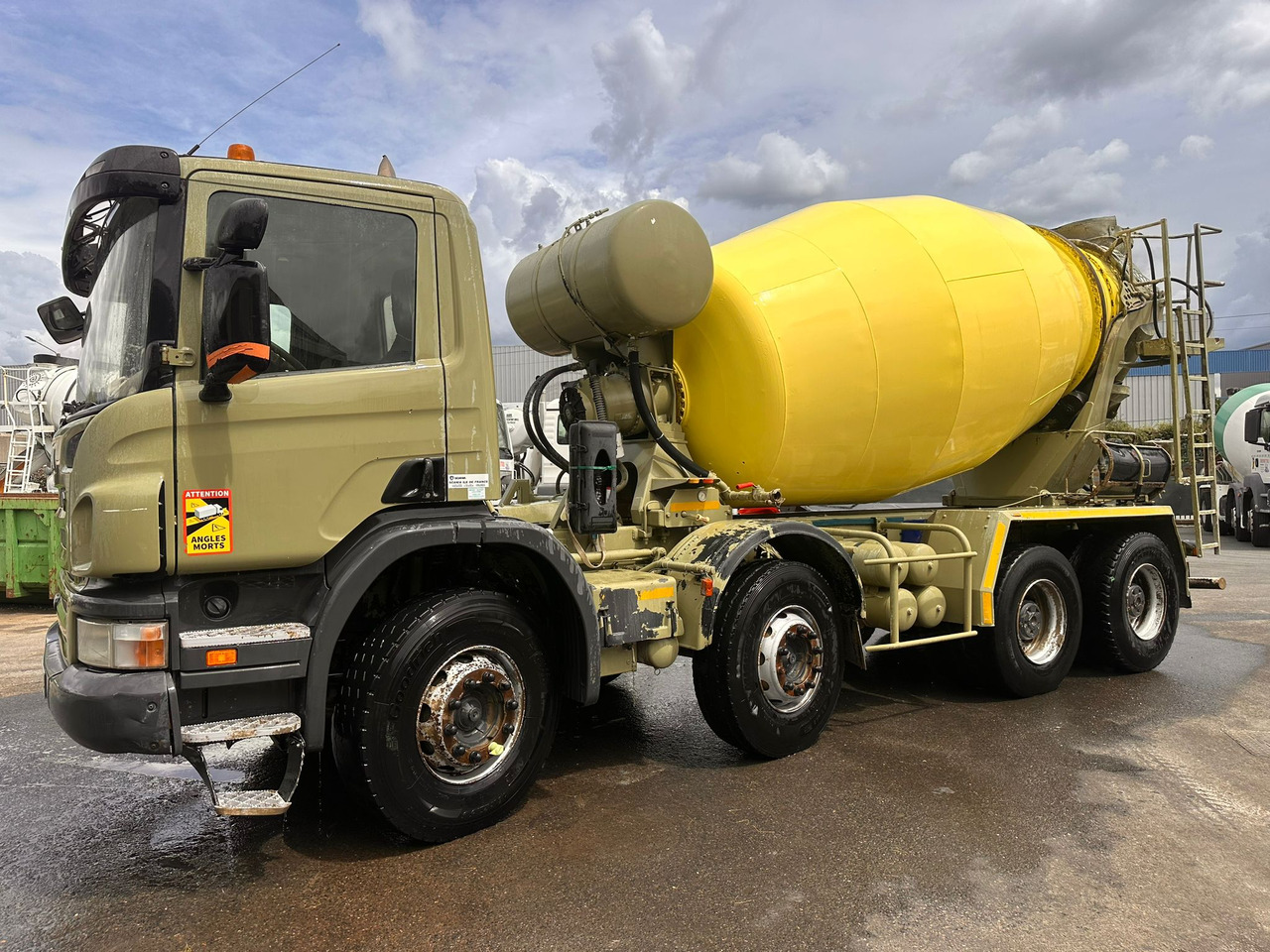 Camion béton Scania P380 CP-230-MP - Autodomíchávač: obrázek 2 Camion béton Scania P380 CP-230-MP - Autodomíchávač: obrázek 2