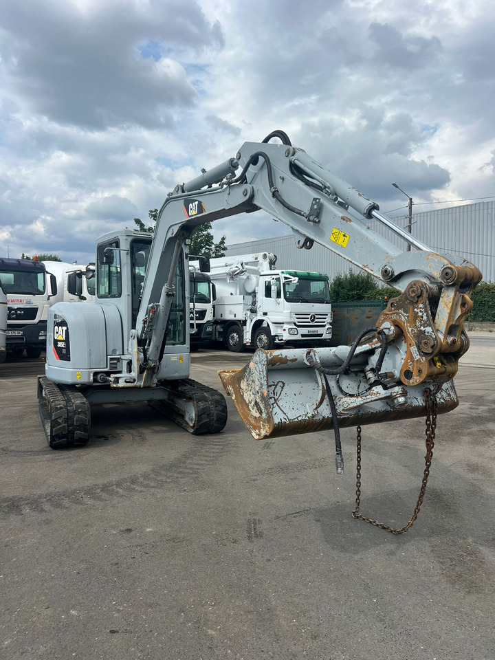 Mini-pelle Caterpillar 305E2 - Mini rýpadlo: obrázek 2 Mini-pelle Caterpillar 305E2 - Mini rýpadlo: obrázek 2