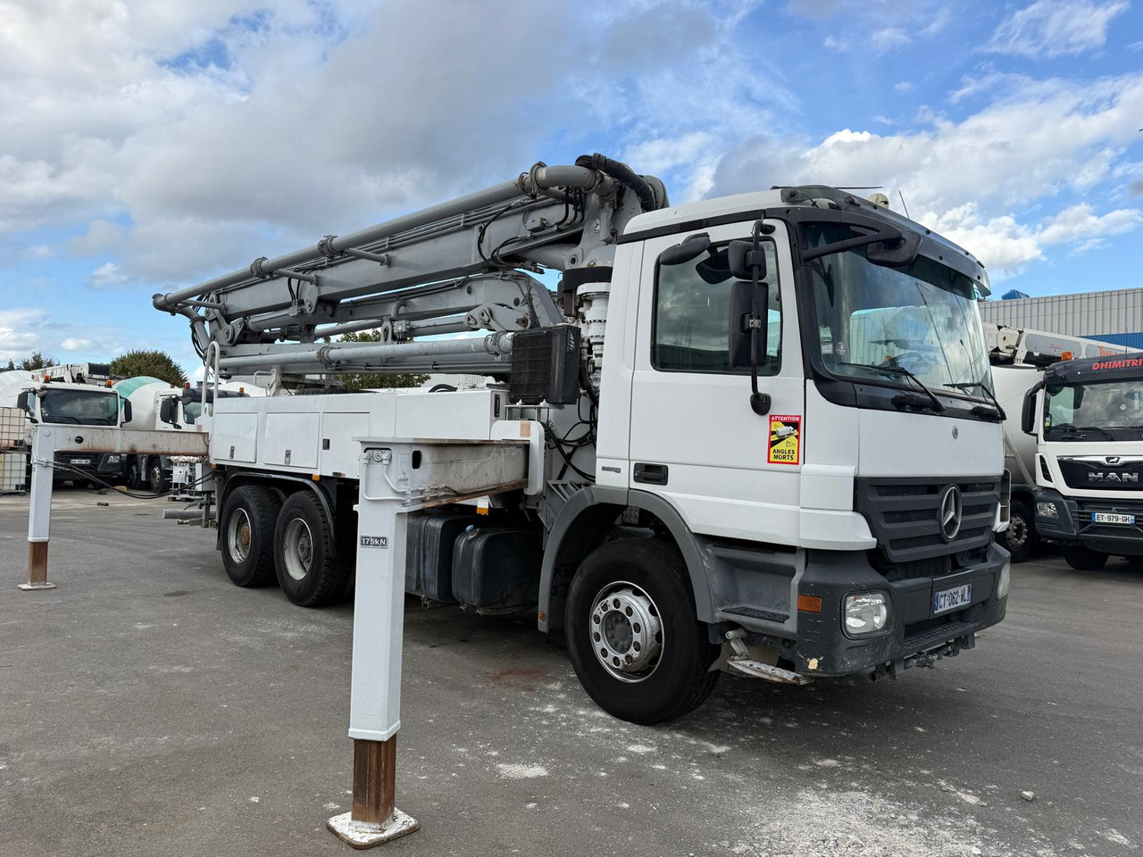 Pompe à béton Schwing 34m avec cabine Mercedes Benz Actros CT-062-WL Année 2008 - Autočerpadlo: obrázek 5 Pompe à béton Schwing 34m avec cabine Mercedes Benz Actros CT-062-WL Année 2008 - Autočerpadlo: obrázek 5