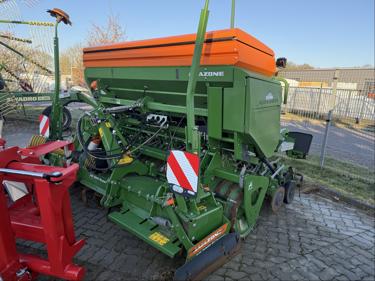 Amazone Anbaukreiselegge KE 3001 Super - Stroj na obdělávání půdy: obrázek 1 Amazone Anbaukreiselegge KE 3001 Super - Stroj na obdělávání půdy: obrázek 1
