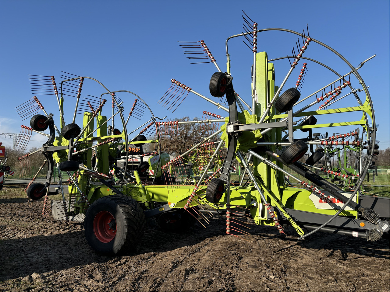 Claas Liner 4800 Trend - Obraceč/ Shrnovač: obrázek 1 Claas Liner 4800 Trend - Obraceč/ Shrnovač: obrázek 1