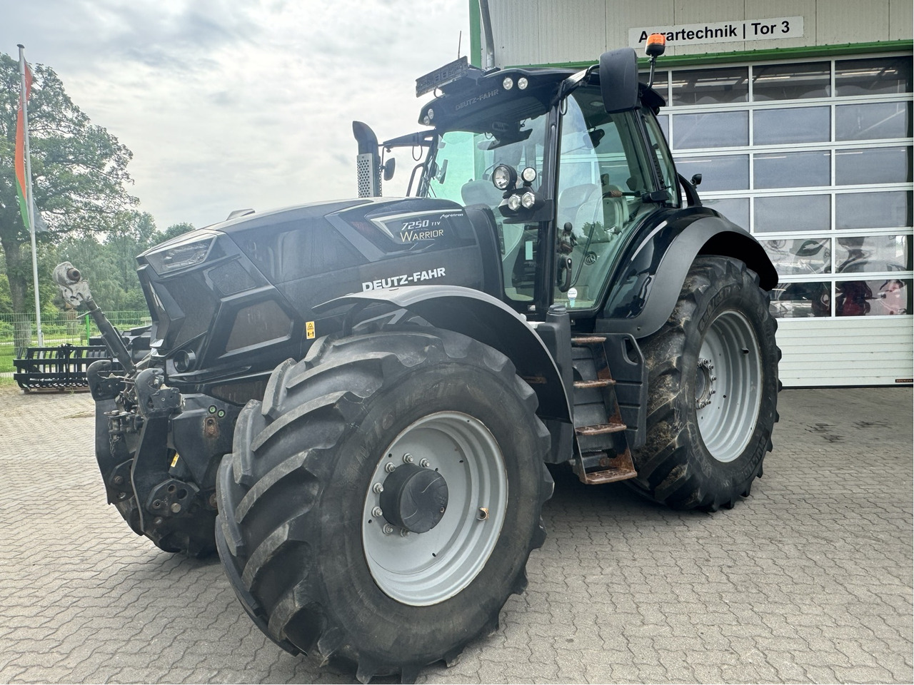 Deutz-Fahr Agrotron 7250 TTV - Traktor: obrázek 1 Deutz-Fahr Agrotron 7250 TTV - Traktor: obrázek 1