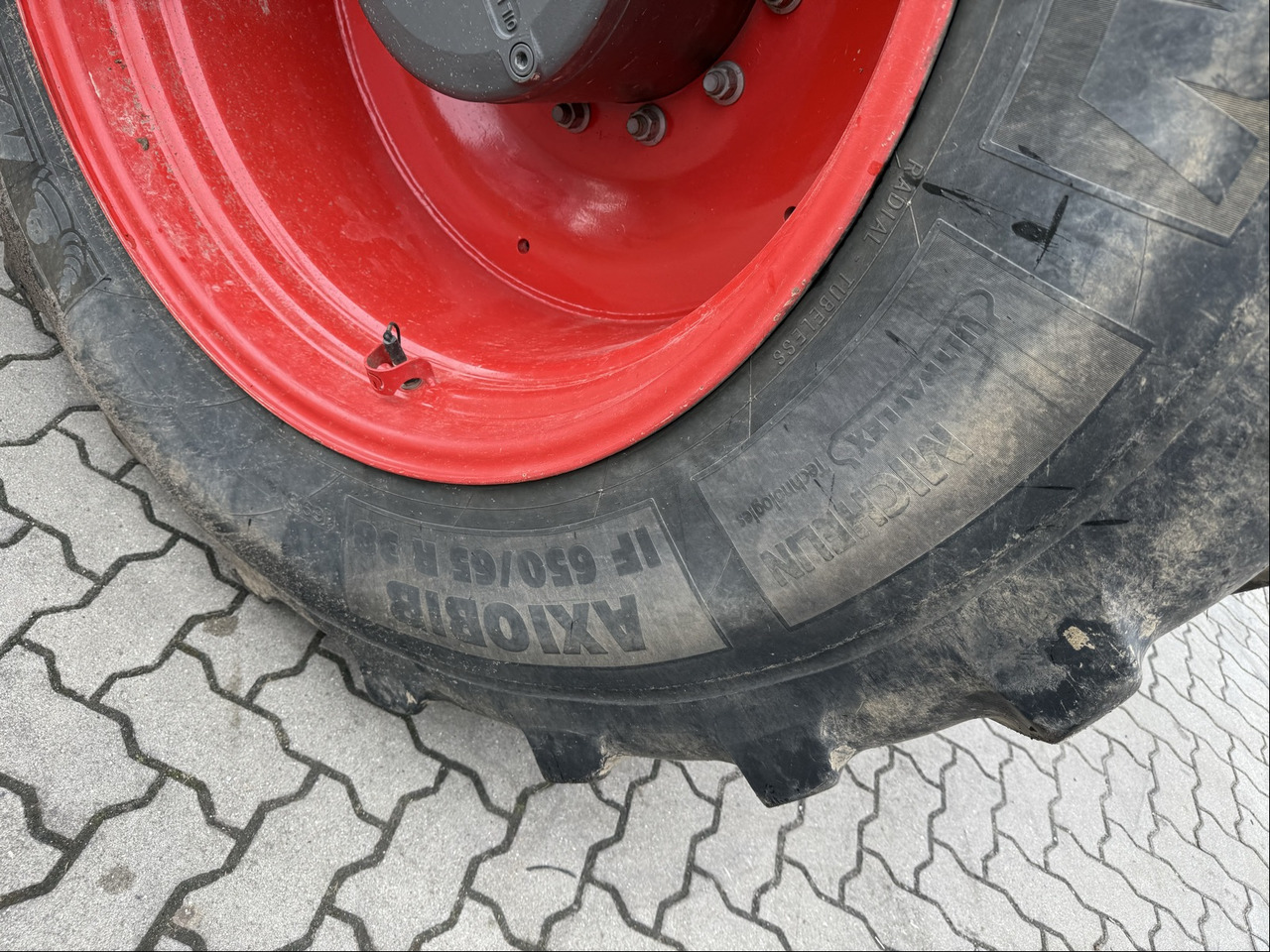 Fendt 1042 Vario Gen2 ProfiPlus - Traktor: obrázek 5 Fendt 1042 Vario Gen2 ProfiPlus - Traktor: obrázek 5
