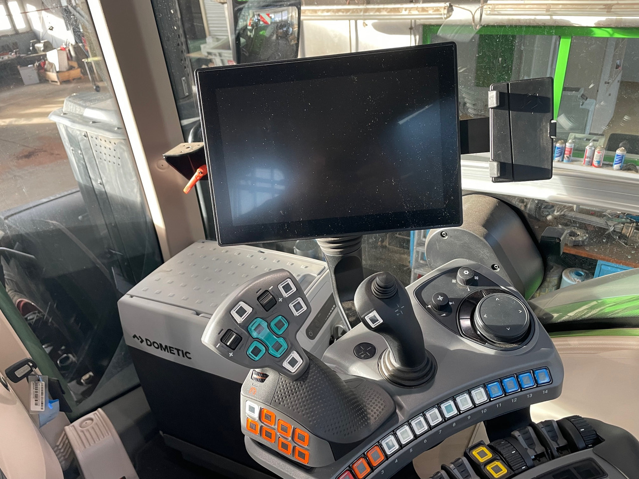 Fendt 1050 Vario Gen3 Profi Setting - Traktor: obrázek 3 Fendt 1050 Vario Gen3 Profi Setting - Traktor: obrázek 3