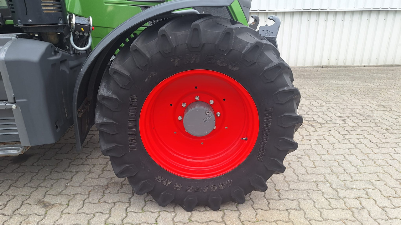 Fendt 512 Vario S4 PowerPlus - Traktor: obrázek 4 Fendt 512 Vario S4 PowerPlus - Traktor: obrázek 4