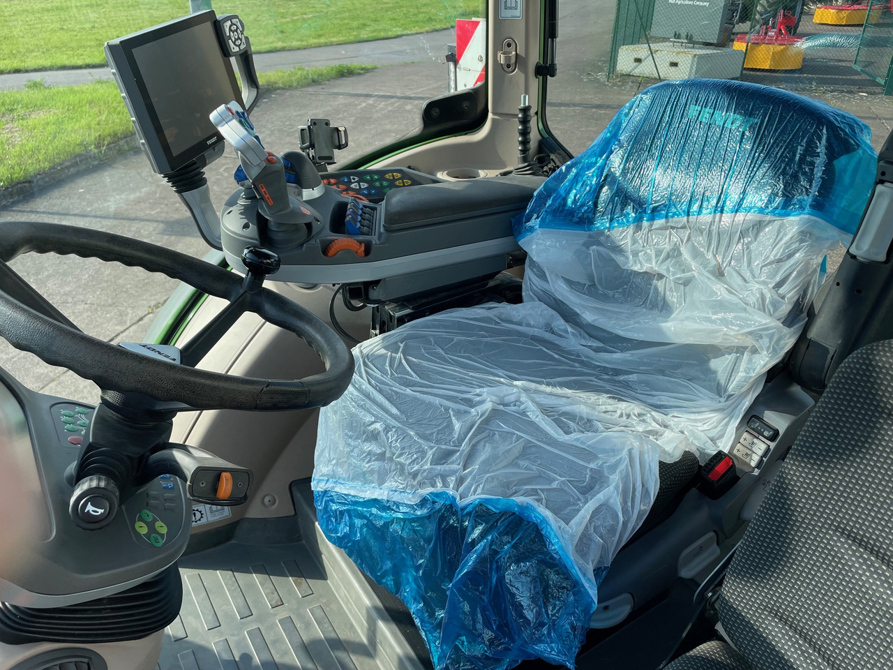 Fendt 516 Vario S4 ProfiPlus - Traktor: obrázek 5 Fendt 516 Vario S4 ProfiPlus - Traktor: obrázek 5