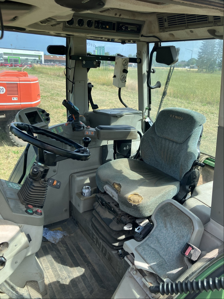 Fendt 718 Com3 Vario TMS - Traktor: obrázek 4 Fendt 718 Com3 Vario TMS - Traktor: obrázek 4