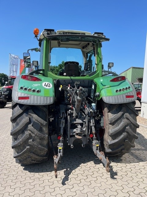 Fendt 718 V S4 - Traktor: obrázek 3 Fendt 718 V S4 - Traktor: obrázek 3