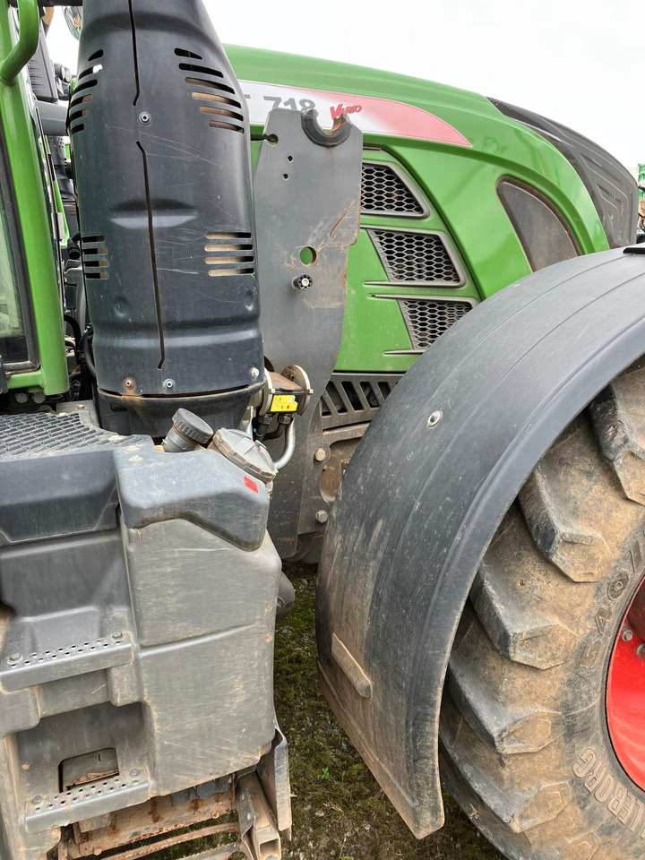 Fendt 718 Vario S4 Power - Traktor: obrázek 5 Fendt 718 Vario S4 Power - Traktor: obrázek 5