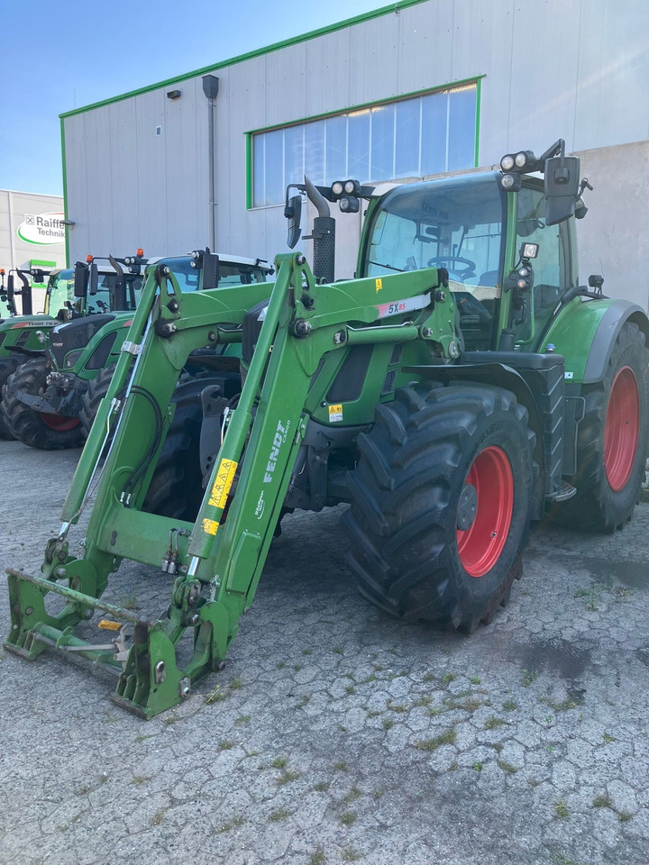 Fendt 718 Vario S4 Power - Traktor: obrázek 1 Fendt 718 Vario S4 Power - Traktor: obrázek 1