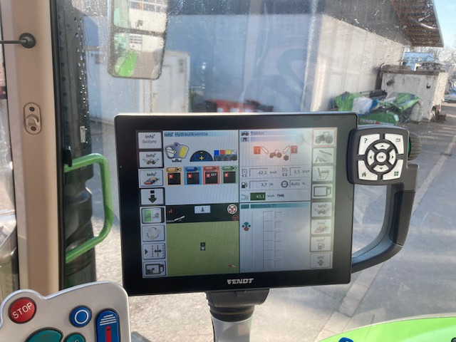 Fendt 718 Vario S4 Profi Plus - Traktor: obrázek 3 Fendt 718 Vario S4 Profi Plus - Traktor: obrázek 3