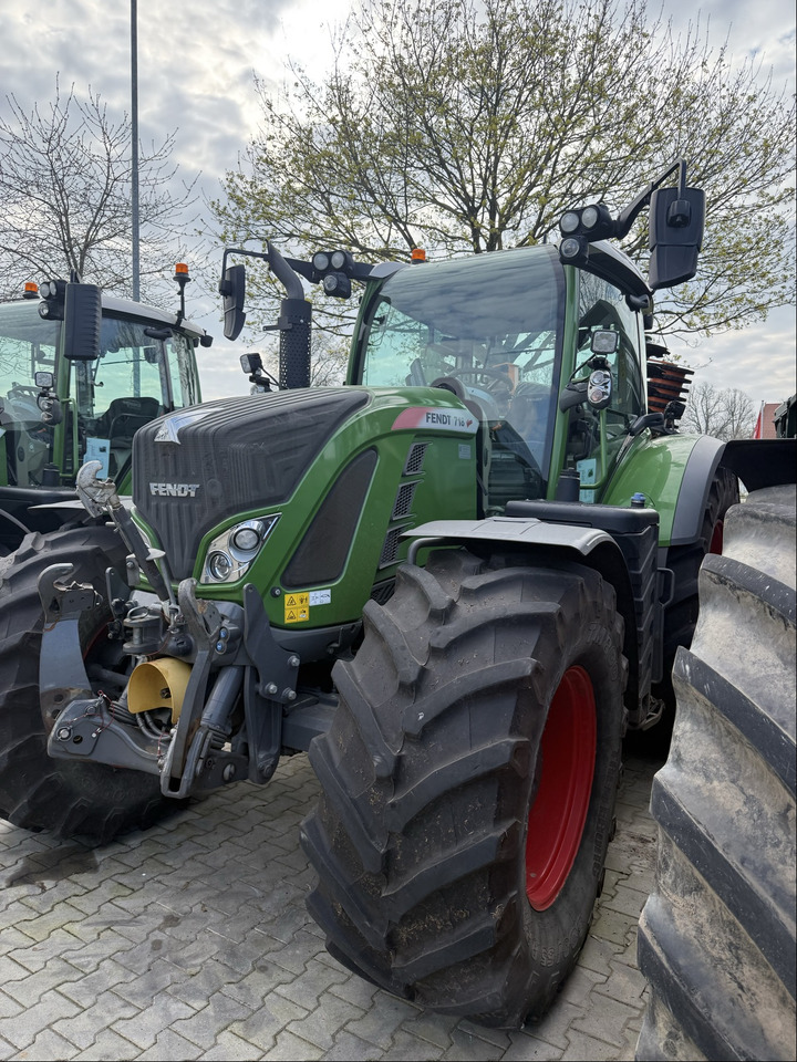 Fendt 718 Vario S4 ProfiPlus - Traktor: obrázek 2 Fendt 718 Vario S4 ProfiPlus - Traktor: obrázek 2