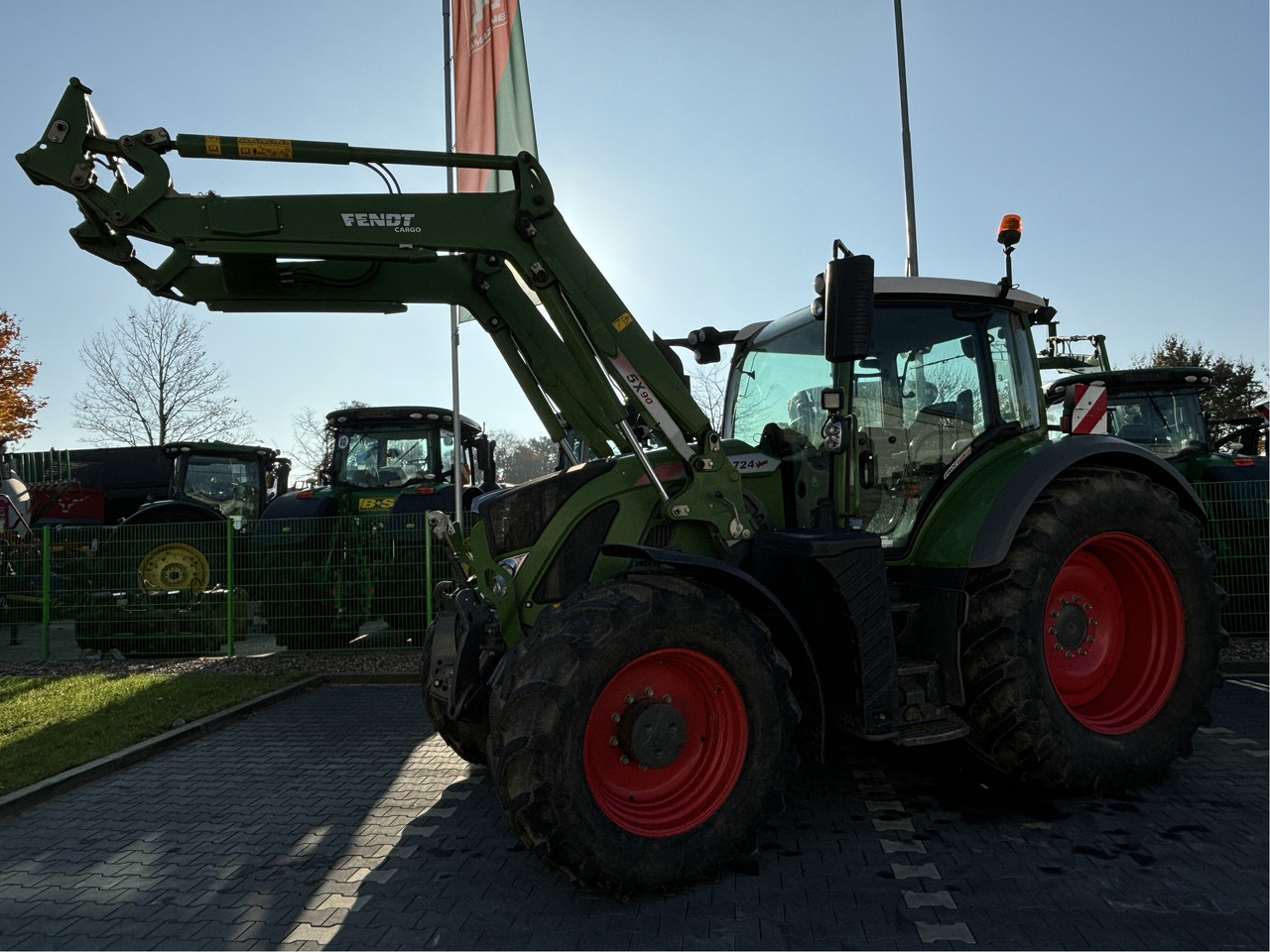Fendt 724 S4 Profi Plus - Traktor: obrázek 2 Fendt 724 S4 Profi Plus - Traktor: obrázek 2