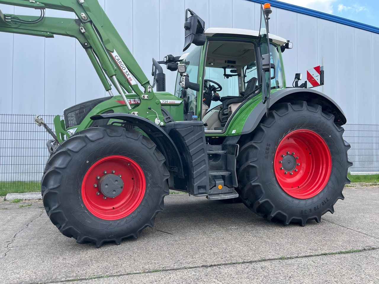 Fendt 724 Vario Gen6 ProfiPlus - Traktor: obrázek 1 Fendt 724 Vario Gen6 ProfiPlus - Traktor: obrázek 1
