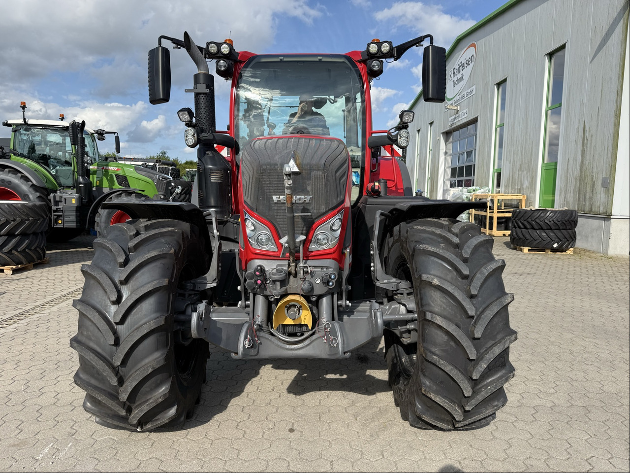 Fendt 724 Vario Gen6 ProfiPlus - Traktor: obrázek 3 Fendt 724 Vario Gen6 ProfiPlus - Traktor: obrázek 3