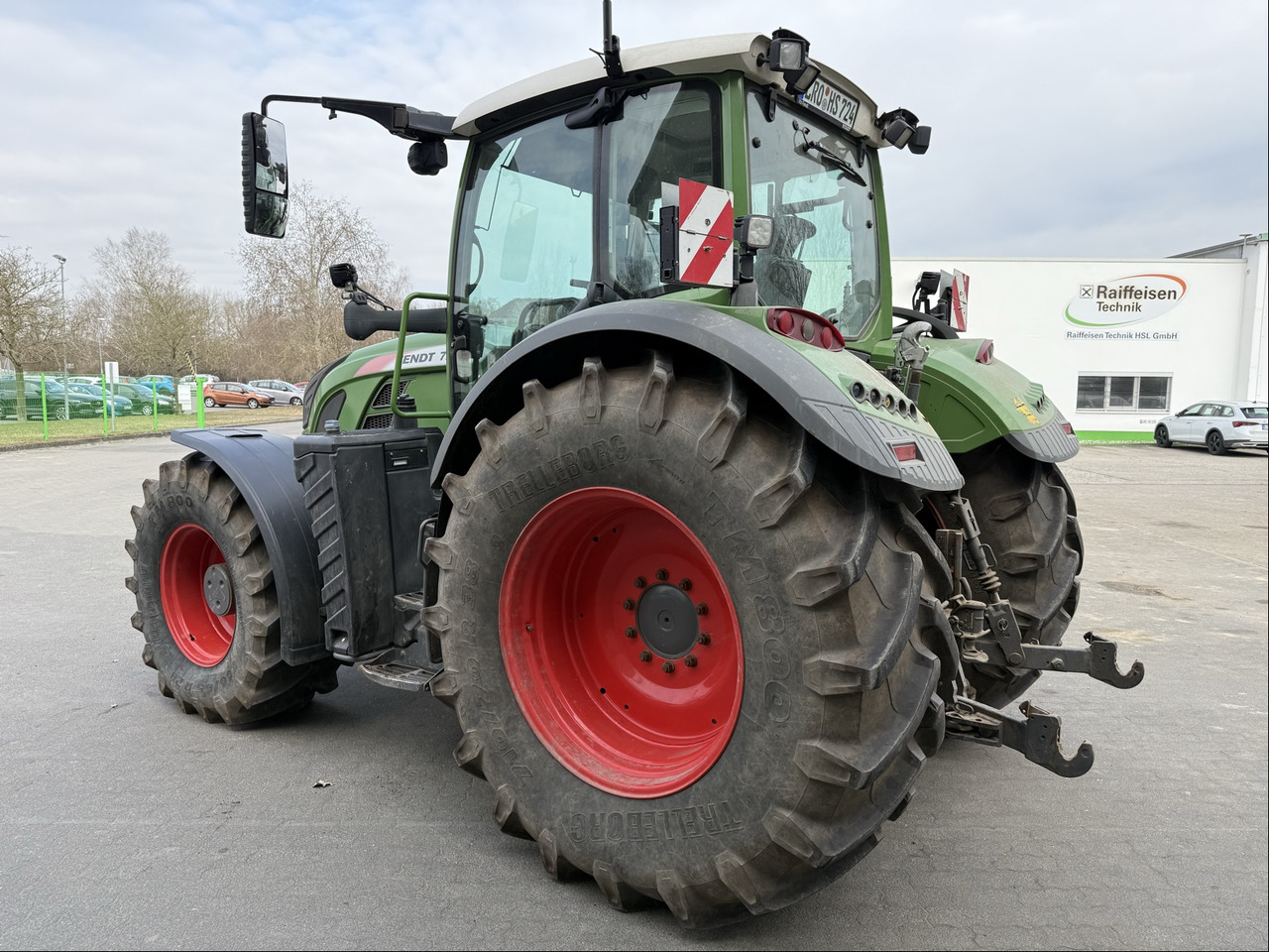 Fendt 724 Vario S4 - Traktor: obrázek 4 Fendt 724 Vario S4 - Traktor: obrázek 4