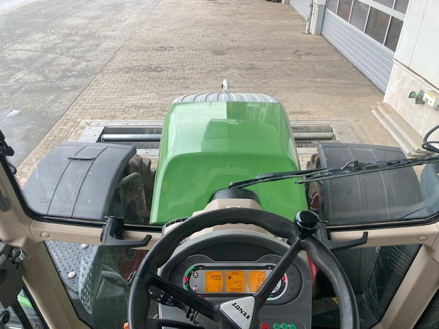 Fendt 724 Vario S4 Profi - Traktor: obrázek 3 Fendt 724 Vario S4 Profi - Traktor: obrázek 3