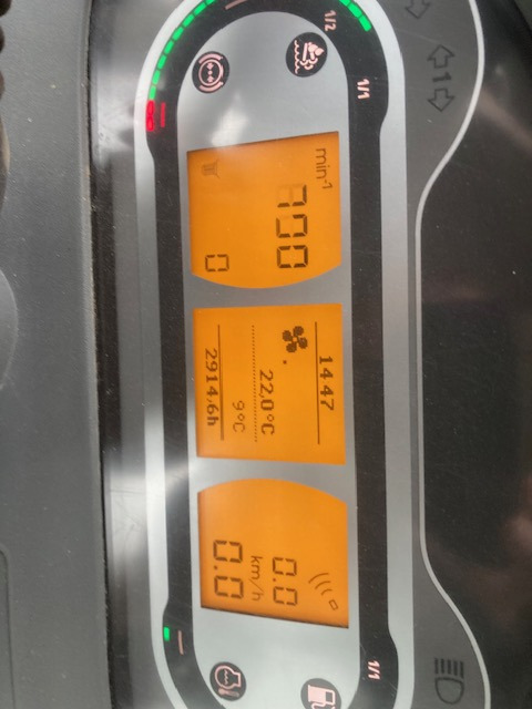 Fendt 724 Vario S4 Profi - Traktor: obrázek 2 Fendt 724 Vario S4 Profi - Traktor: obrázek 2