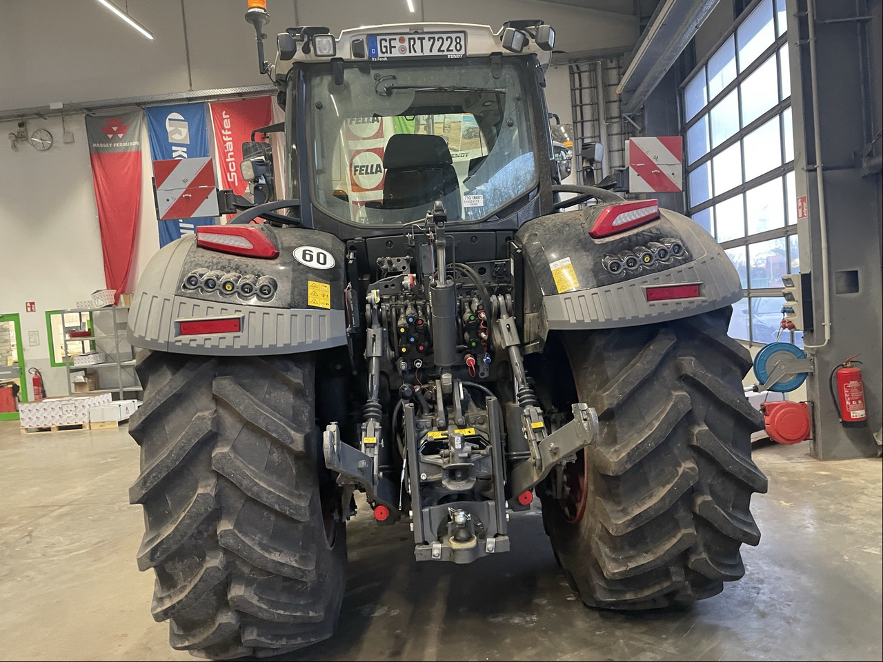 Fendt 728 Vario Gen7 Profi Setting1 - Traktor: obrázek 5 Fendt 728 Vario Gen7 Profi Setting1 - Traktor: obrázek 5