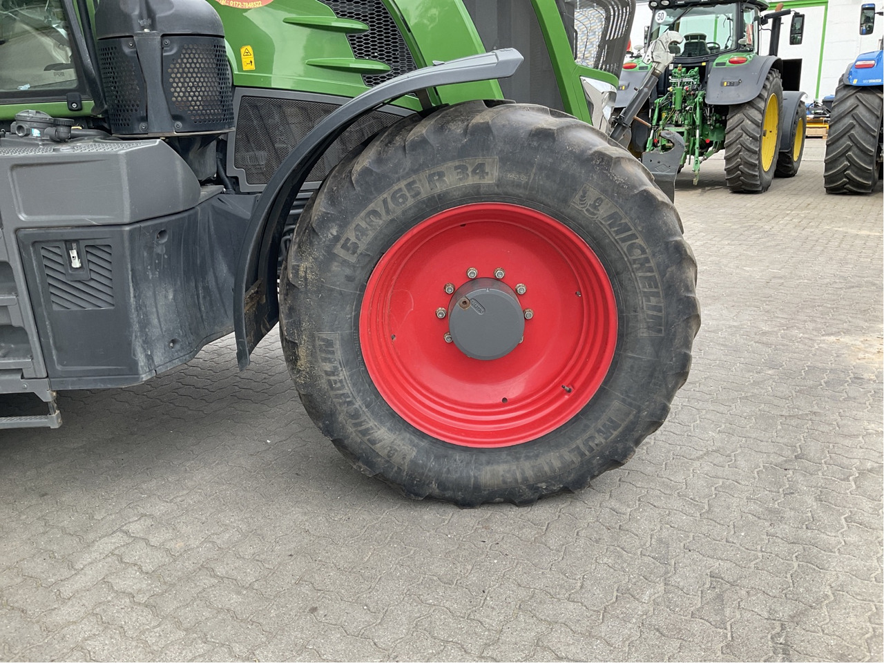 Fendt 826 Vario S4 - Traktor: obrázek 4 Fendt 826 Vario S4 - Traktor: obrázek 4