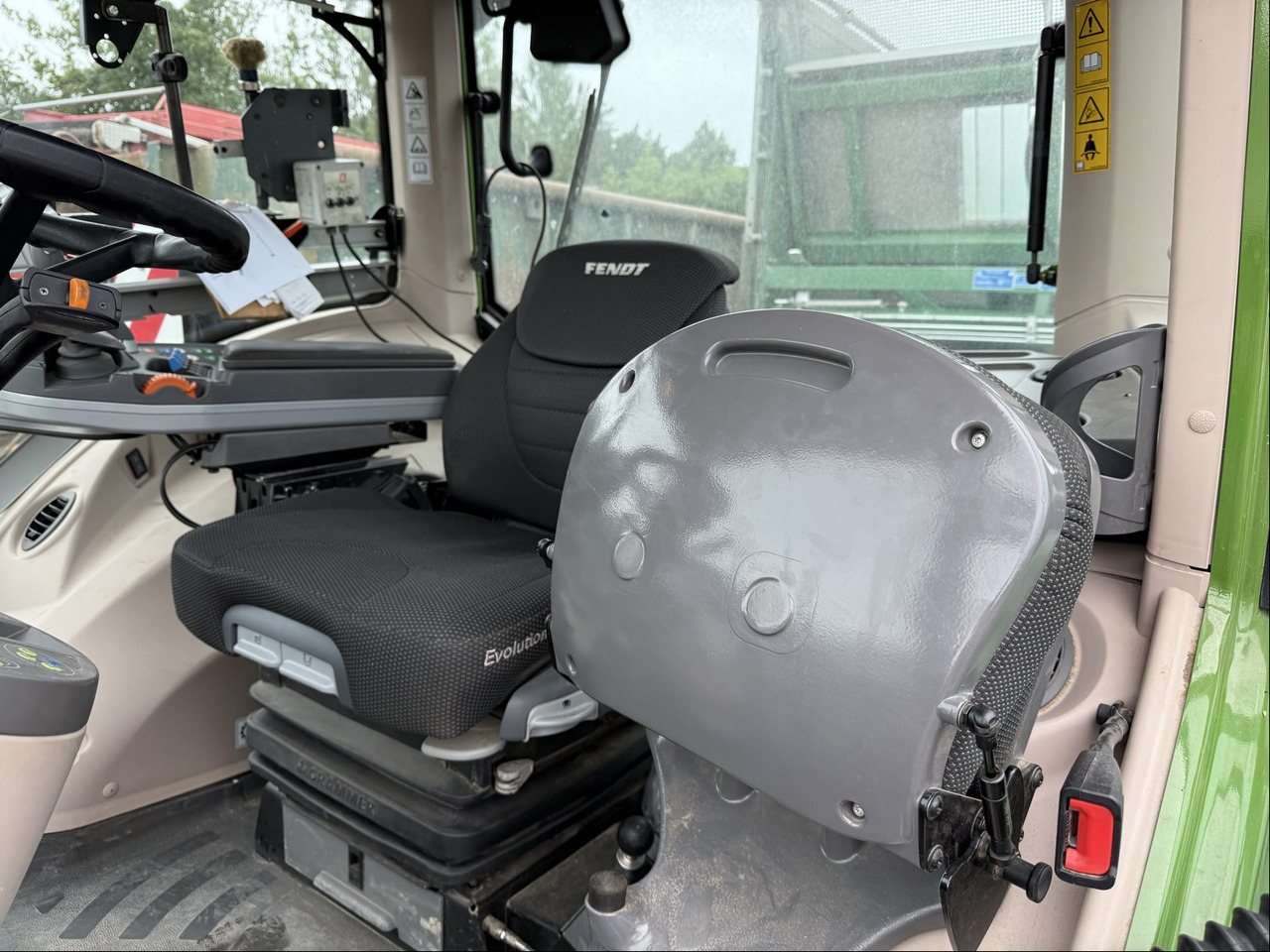 Fendt 828 Vario S4 ProfiPlus - Traktor: obrázek 2 Fendt 828 Vario S4 ProfiPlus - Traktor: obrázek 2