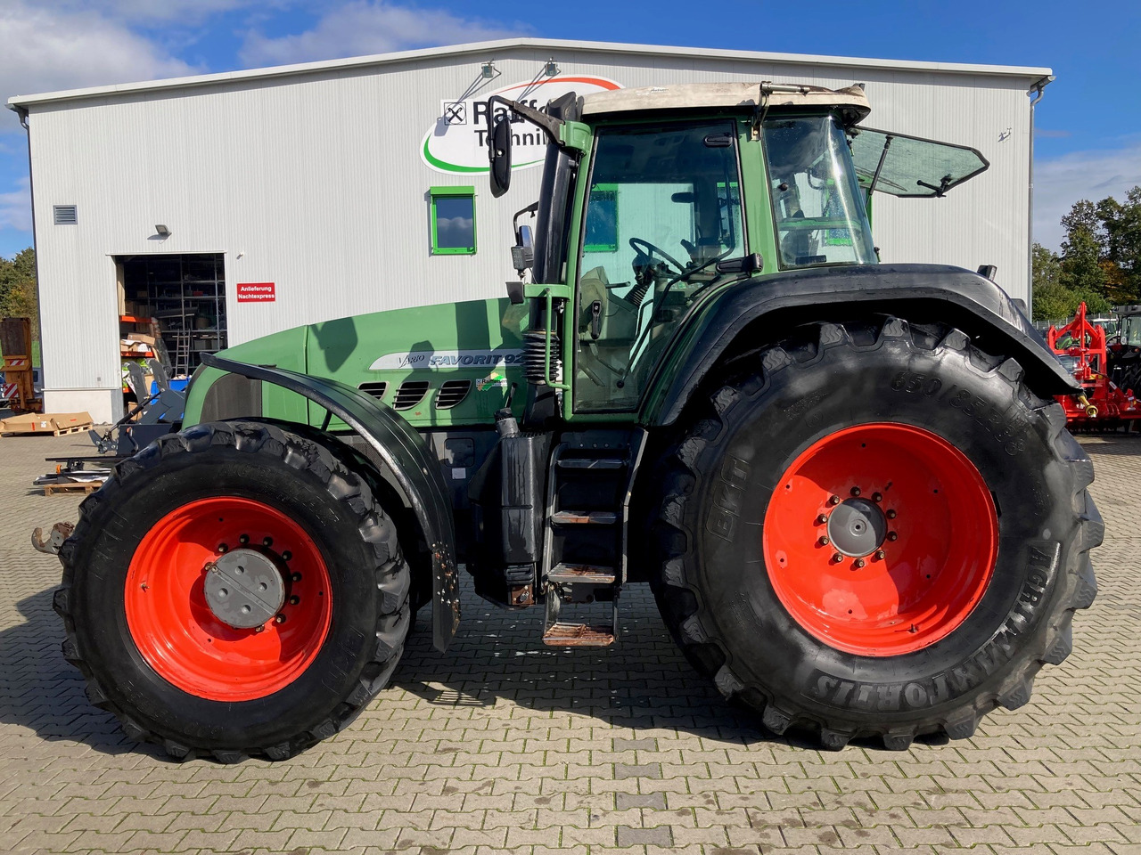 Fendt 924 Vario Favorit - Traktor: obrázek 1 Fendt 924 Vario Favorit - Traktor: obrázek 1