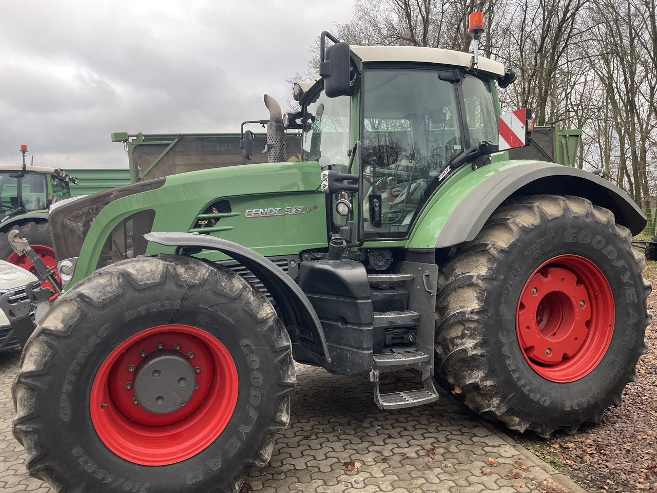Fendt 927 Vario - Traktor: obrázek 1 Fendt 927 Vario - Traktor: obrázek 1