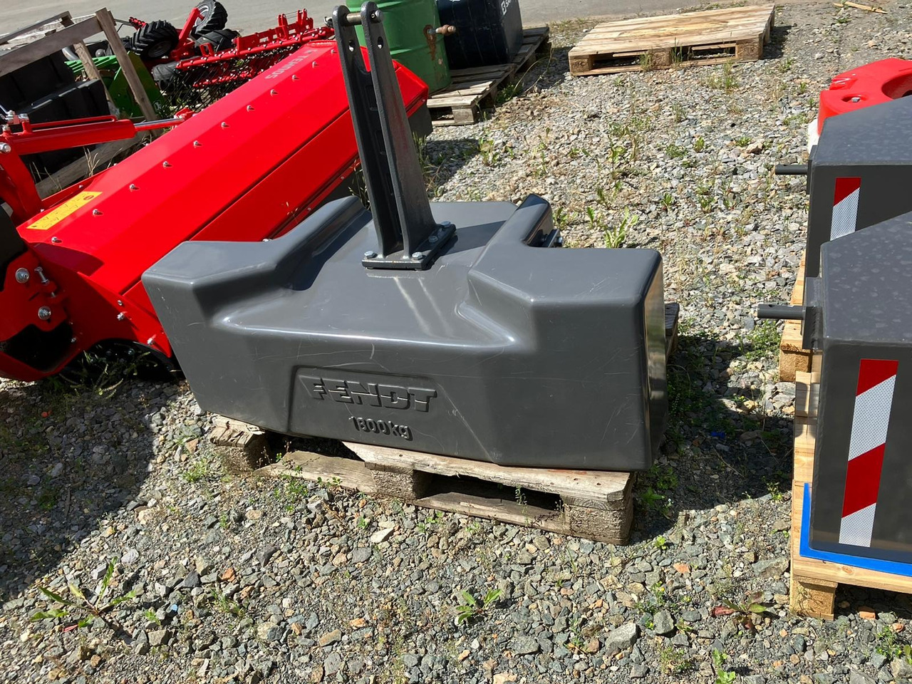 Fendt Belastungsgewicht 1800 kg - Traktor: obrázek 1 Fendt Belastungsgewicht 1800 kg - Traktor: obrázek 1
