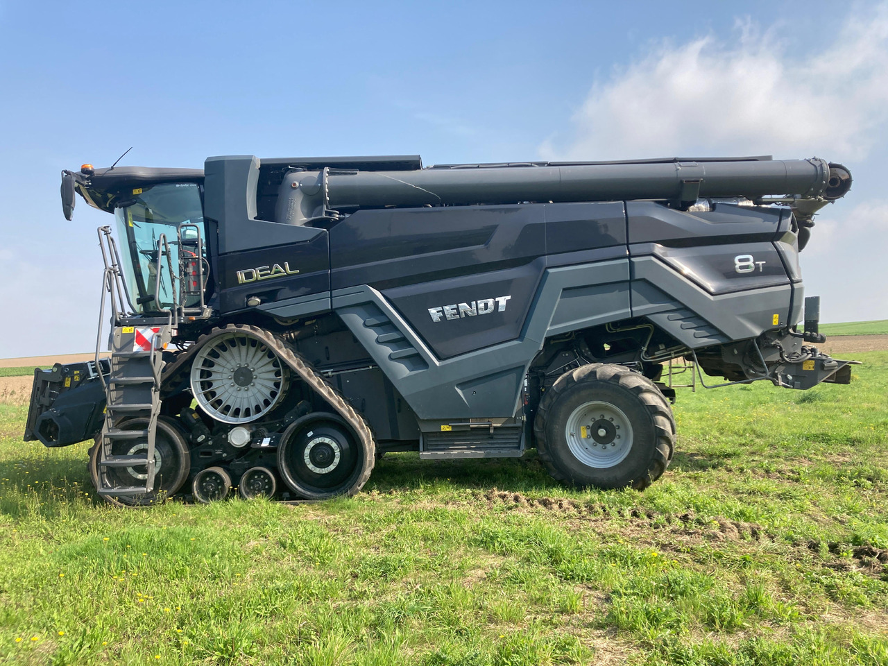 Fendt Ideal 8T - Sklízecí mlátička: obrázek 1 Fendt Ideal 8T - Sklízecí mlátička: obrázek 1