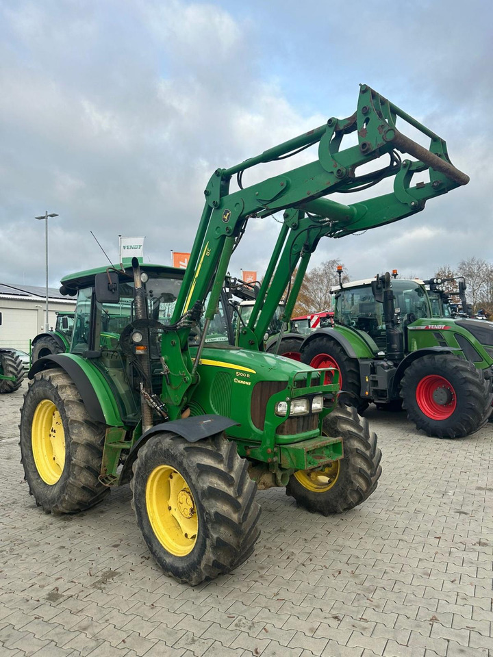 John Deere 5100 R - Traktor: obrázek 1 John Deere 5100 R - Traktor: obrázek 1