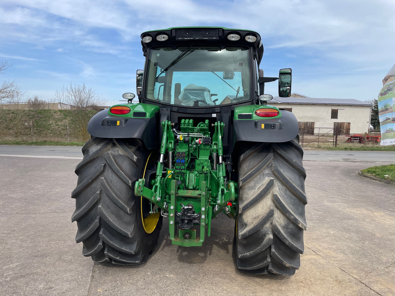 Traktor John Deere 6155R AutoPowr Premium Edition: obrázek 7