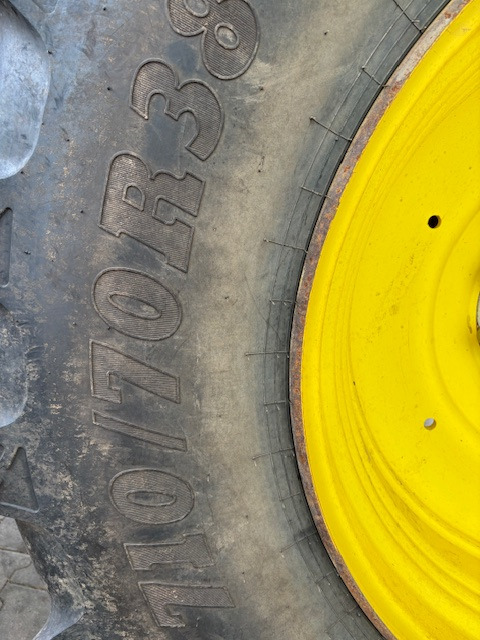 John Deere 6210 R - Traktor: obrázek 5 John Deere 6210 R - Traktor: obrázek 5