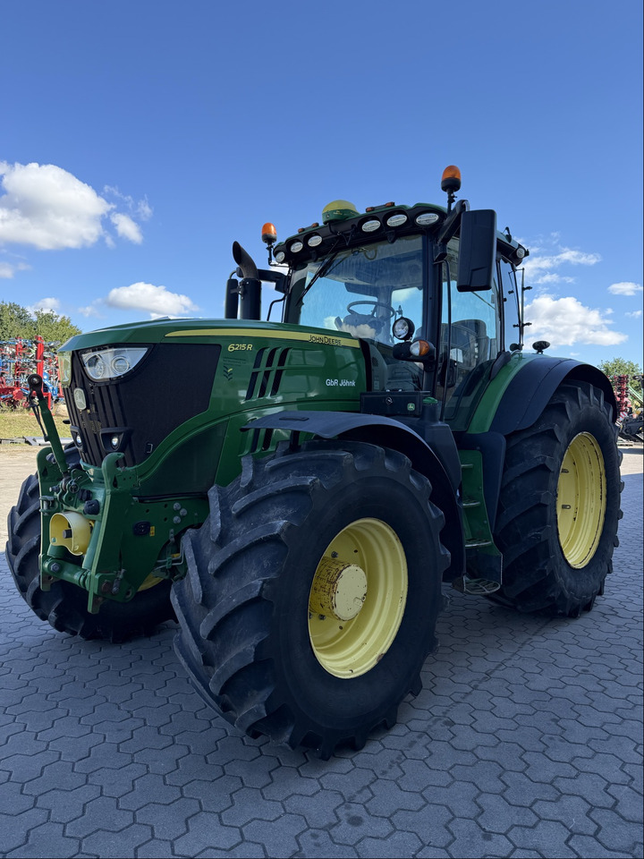 John Deere 6215R - Traktor: obrázek 1 John Deere 6215R - Traktor: obrázek 1