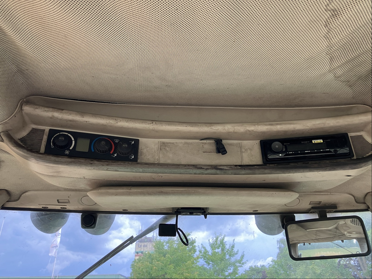 John Deere 6920 Auto Quad - Traktor: obrázek 2 John Deere 6920 Auto Quad - Traktor: obrázek 2