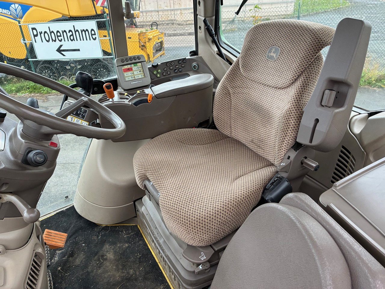 John Deere 7430 - Traktor: obrázek 4 John Deere 7430 - Traktor: obrázek 4