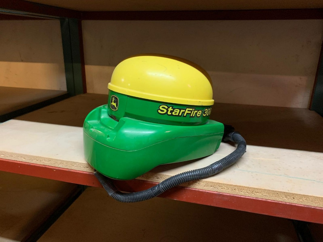 John Deere 8270R - Traktor: obrázek 2 John Deere 8270R - Traktor: obrázek 2