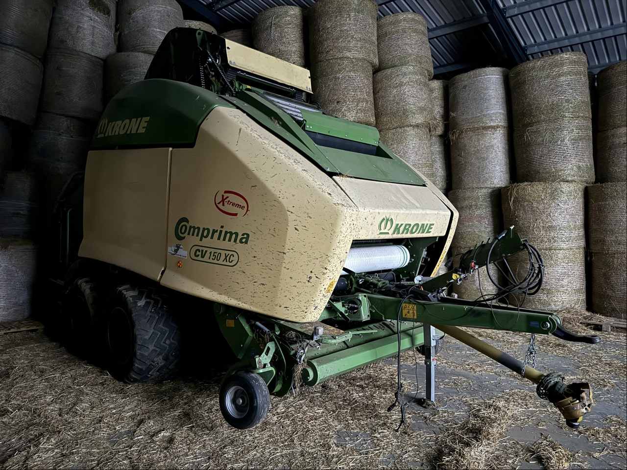 Krone Comprima CV150 XC - Stroj na sklizeň pícnin: obrázek 2 Krone Comprima CV150 XC - Stroj na sklizeň pícnin: obrázek 2