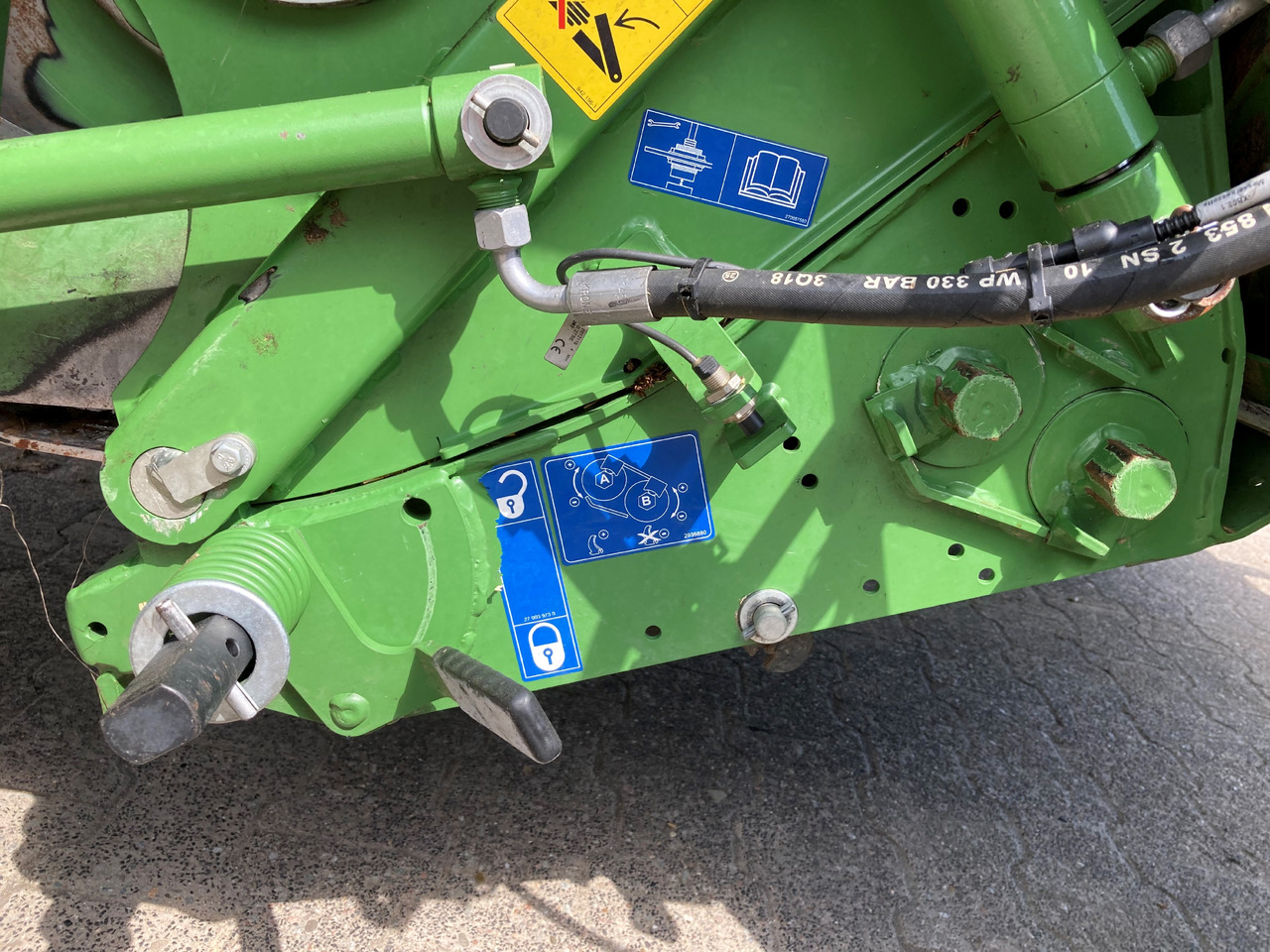 Krone Comprima F 155 XC - Stroj na sklizeň pícnin: obrázek 5 Krone Comprima F 155 XC - Stroj na sklizeň pícnin: obrázek 5