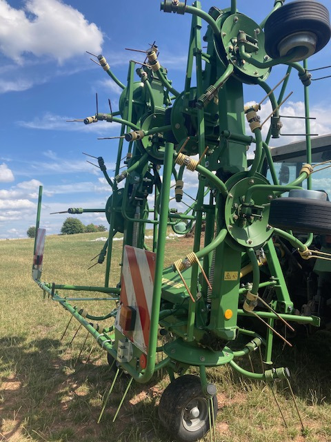 Krone KW 8.82/8 - Obraceč/ Shrnovač: obrázek 4 Krone KW 8.82/8 - Obraceč/ Shrnovač: obrázek 4