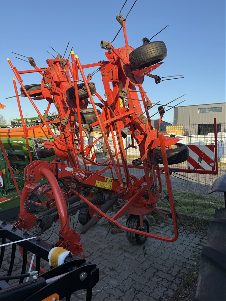 Kuhn Heuwender GF 8702 - Obraceč/ Shrnovač: obrázek 3 Kuhn Heuwender GF 8702 - Obraceč/ Shrnovač: obrázek 3