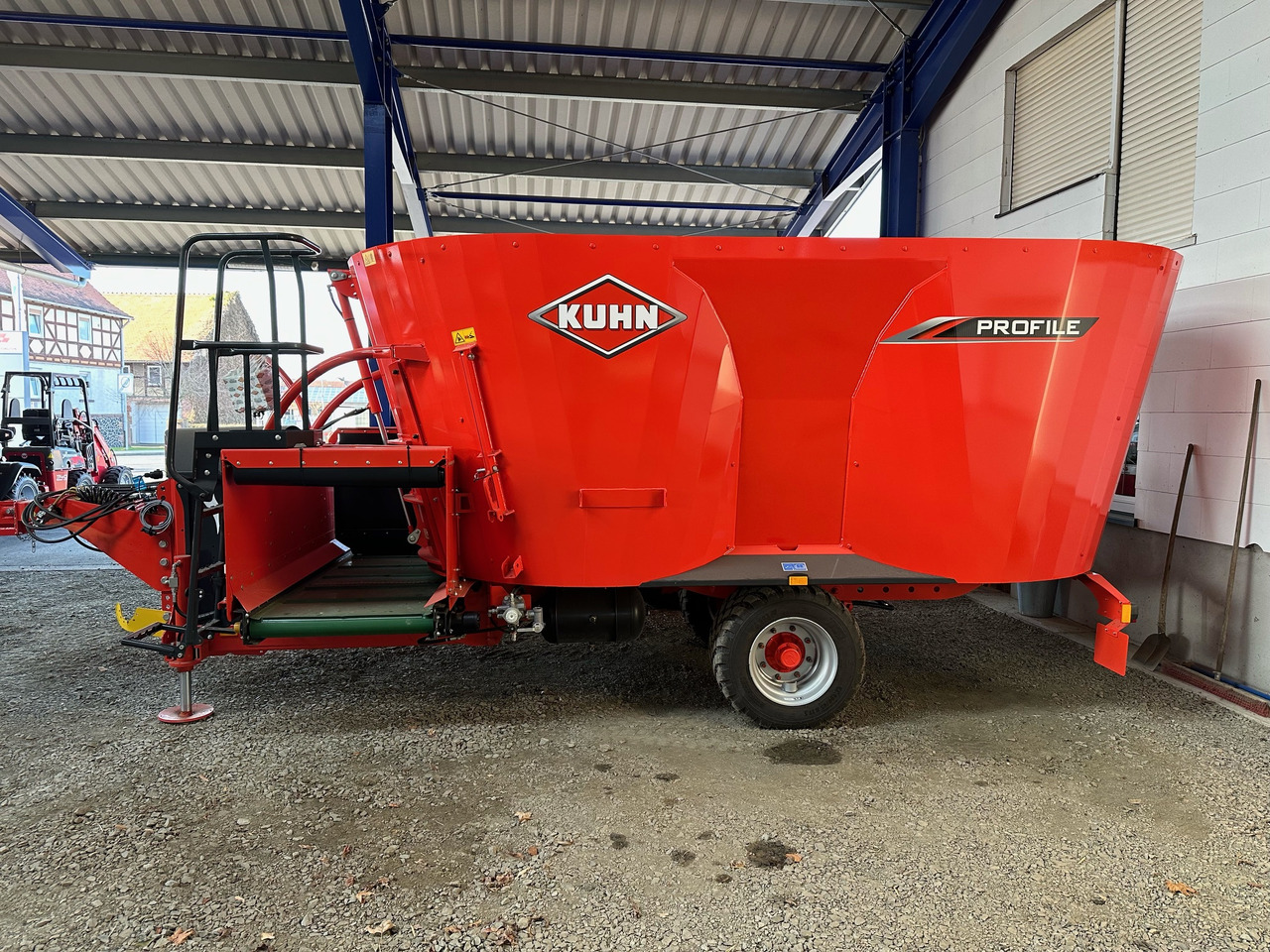 Kuhn PROFILE 14.2 CS - Krmný míchací vůz: obrázek 1 Kuhn PROFILE 14.2 CS - Krmný míchací vůz: obrázek 1