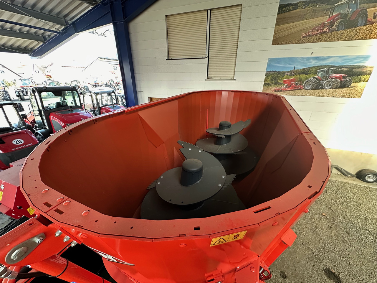 Kuhn PROFILE 14.2 CS - Krmný míchací vůz: obrázek 2 Kuhn PROFILE 14.2 CS - Krmný míchací vůz: obrázek 2