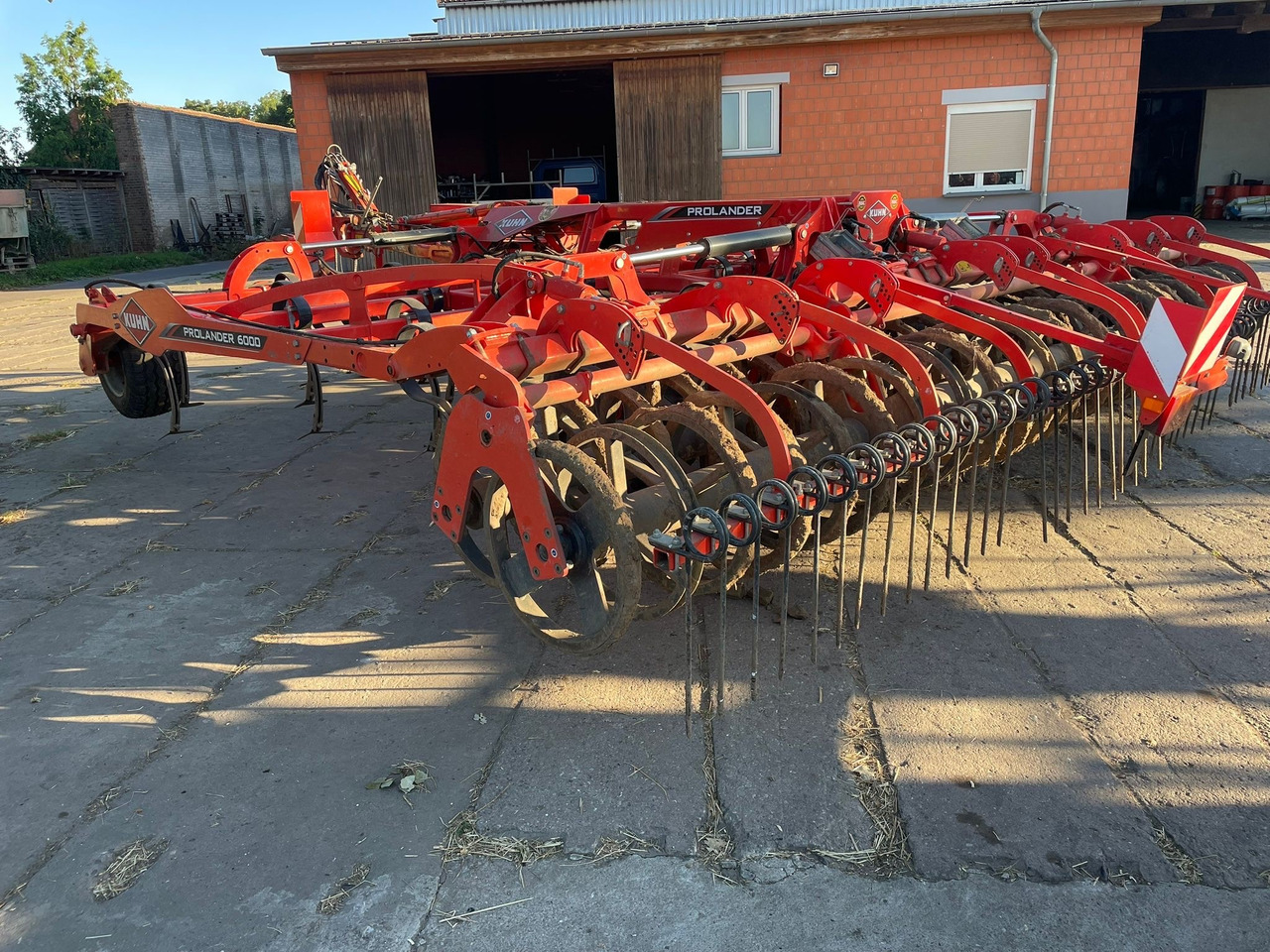 Kuhn Prolander 6000 - Kultivátor: obrázek 5 Kuhn Prolander 6000 - Kultivátor: obrázek 5